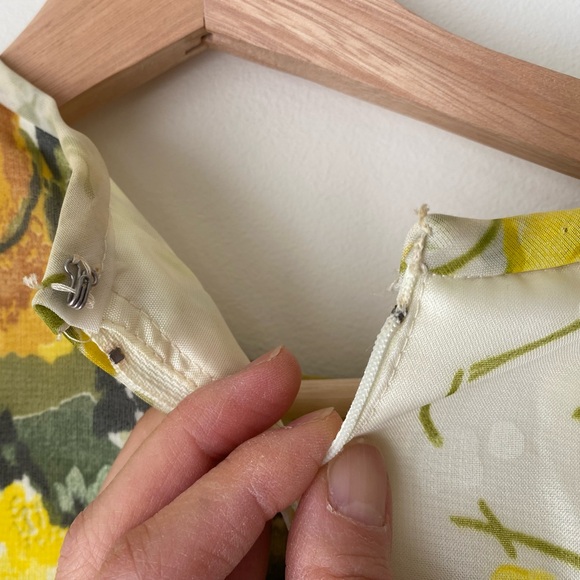 Vintage floral A-line maxi dress - Picture 10 of 16